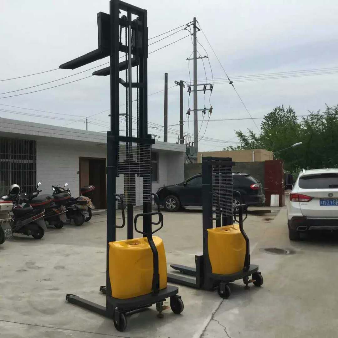 Wózki widłowe hydrauliczne i e – Hydraulic Car Lift recenzja i cena
